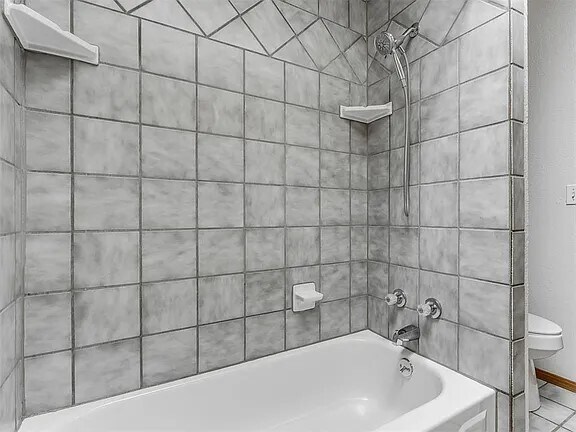 Building Photo - 3609 Hampton Ct
