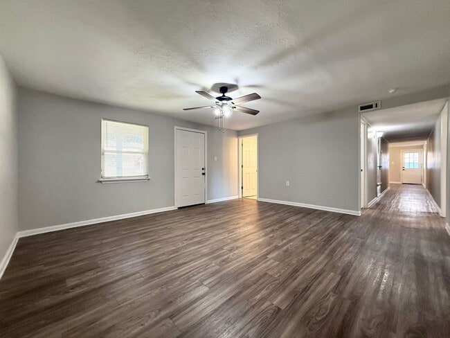 Building Photo - 3711 Bowers St
