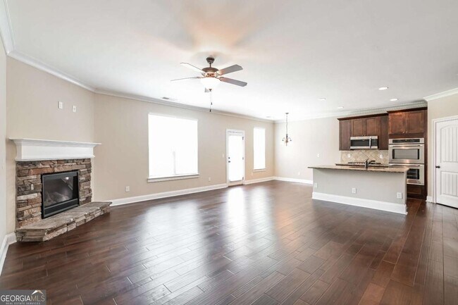 Building Photo - 2901 Canyon Glen Way