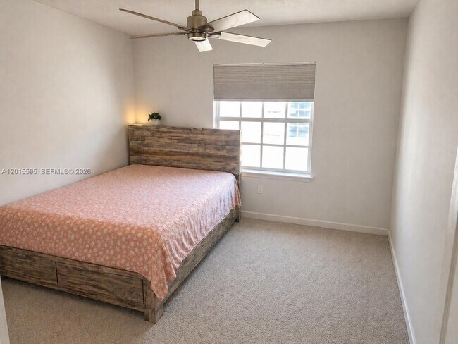 Building Photo - 6835 Broadwater Ln