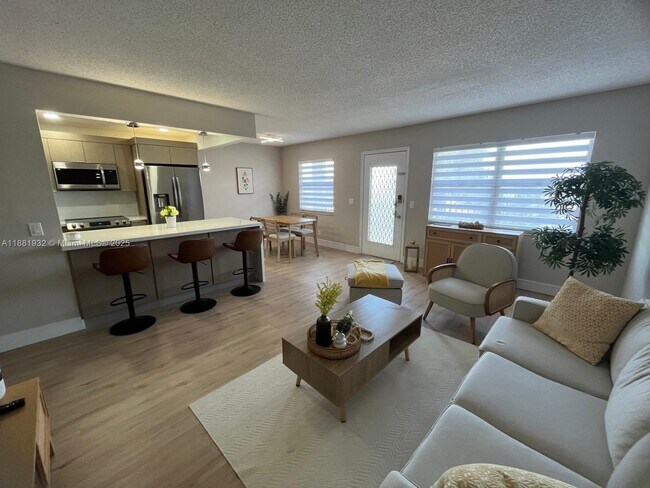 Building Photo - 13255 SW 9th Ct