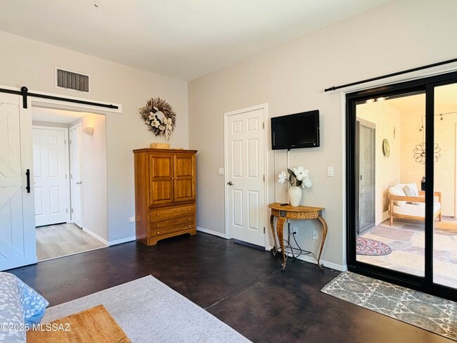 Building Photo - 272 E Southern Pines Dr