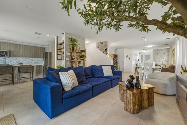 Building Photo - 10359 NW 67th Terrace