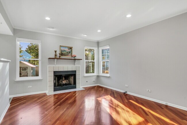 Building Photo - 1282 Berkshire Ln