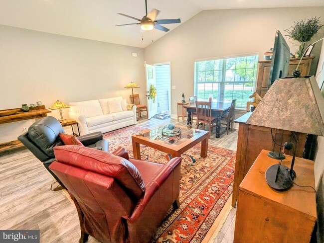 Building Photo - 29345 Greenfield Ave