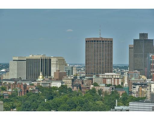 Building Photo - 400 Stuart St