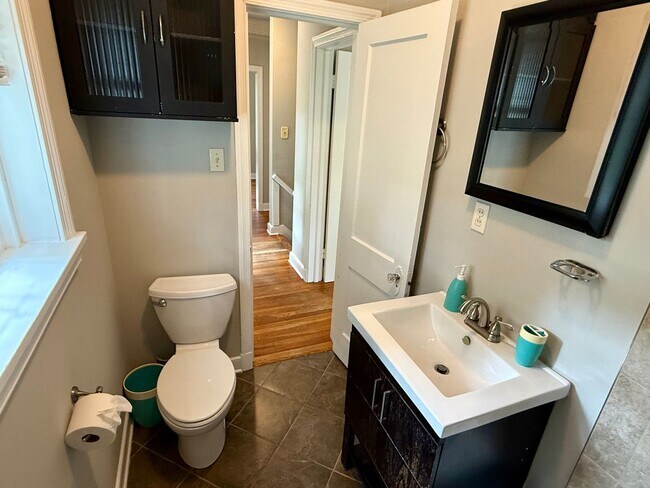 Building Photo - Updated 3BR Home in Coveted Forest Hill Pa...
