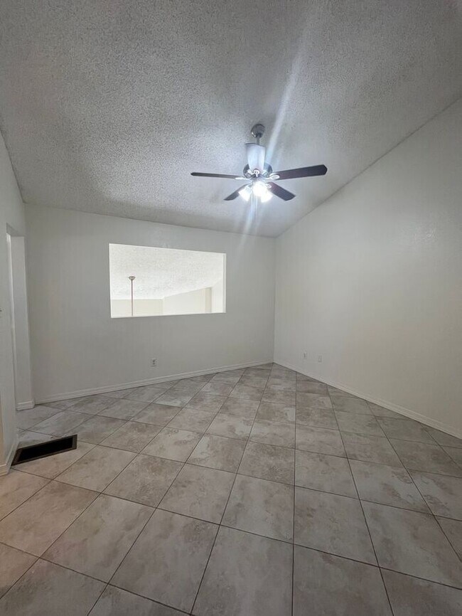 Building Photo - 16818 N 56th St
