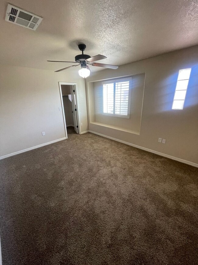 Building Photo - Lovely Spacious 4 Bedroom Home w/office space in Rinconada Area