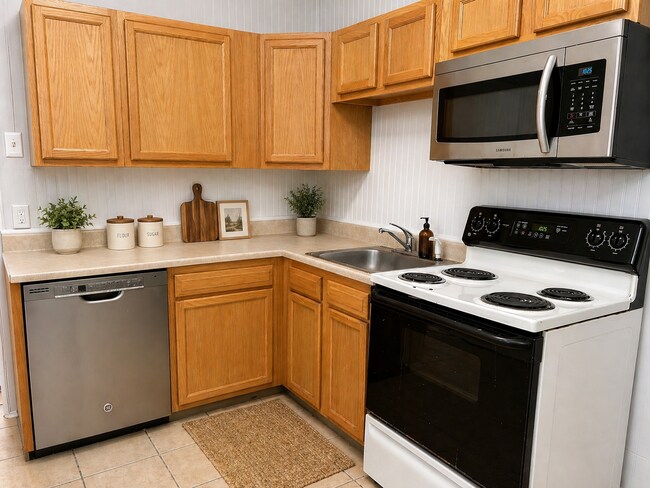 Building Photo - Perfect for Lehigh and Desales Student Housing