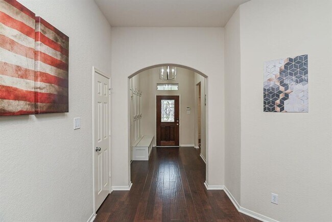 Building Photo - 4704 High Creek Ct