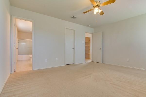 Building Photo - 621 Woodpecker Ln