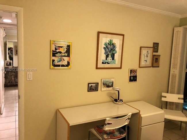 Building Photo - 255 Sunrise Dr