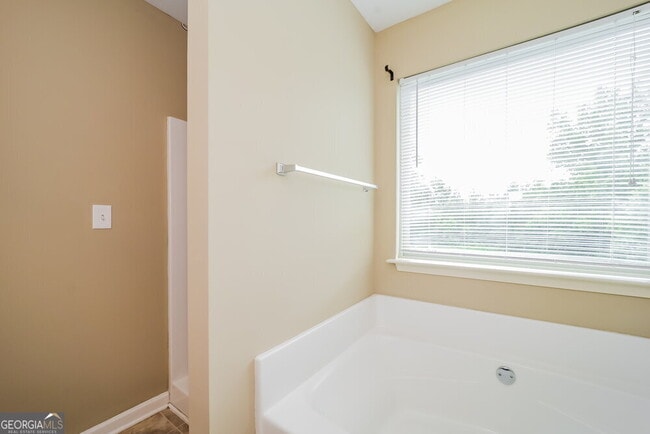 Building Photo - 71 Hamil Ct NW