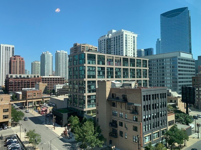 Building Photo - 659 W Randolph St