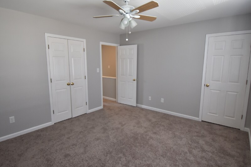 Building Photo - 620 S Main St