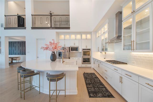 Building Photo - 1520 Chisholm Trail