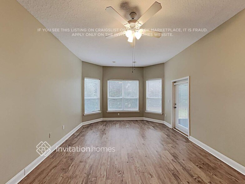 Building Photo - 2929 Oakgrove Ave