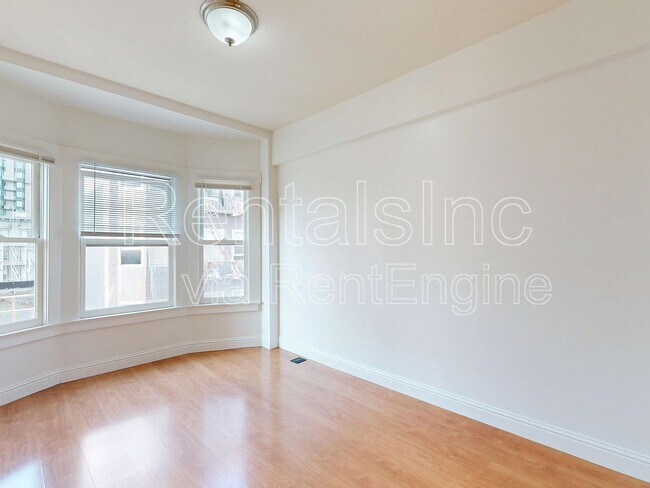 Building Photo - 1053 Post St