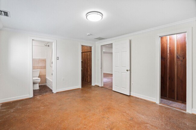 Building Photo - 7712 Dolly Dr