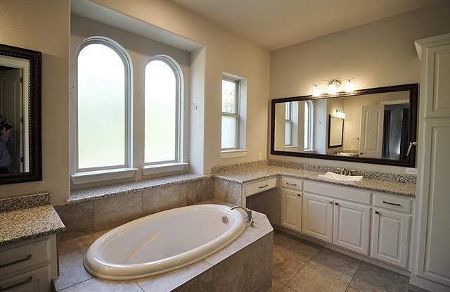 Building Photo - 2313 Lamberth Ct