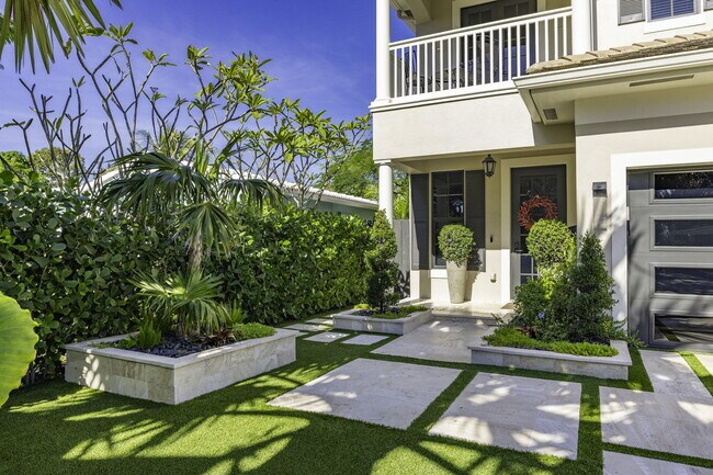 Building Photo - 505 SW 16th Ct