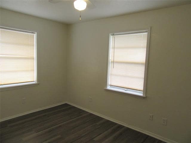 Building Photo - 810 Lexington Dr