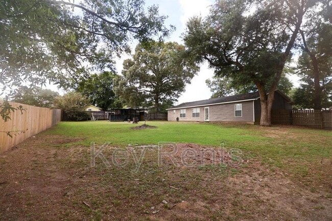 Building Photo - 4442 Elsie Ln