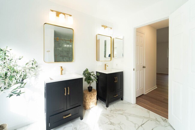 Building Photo - Fabulous Home in Aquia Harbor