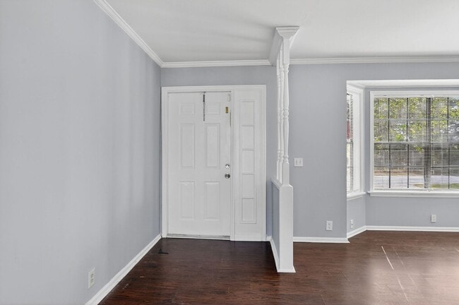 Building Photo - Beautiful 3/2 Available in the Heart of Boynton