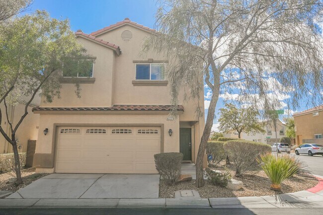 Building Photo - This Stunning 3 Bed, 2 ½ Bath Home Is A Ra...