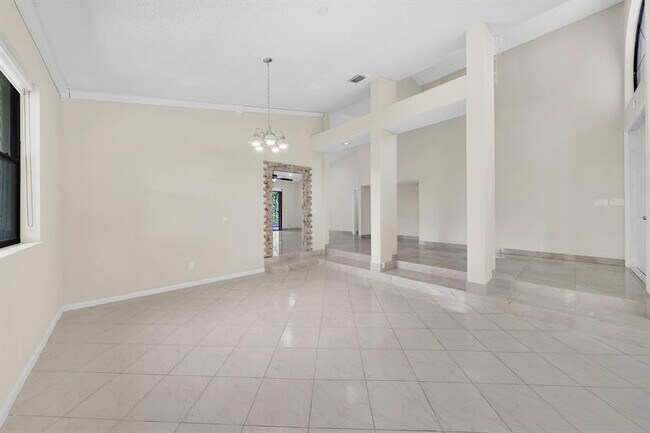 Building Photo - 645 NW 102nd Ave