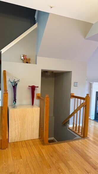 Building Photo - 4219 Star Cir