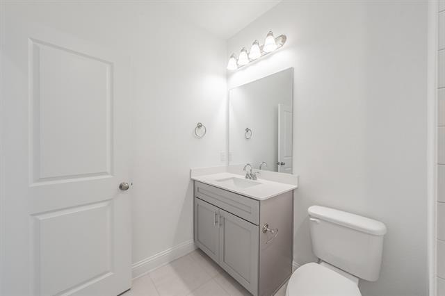 Building Photo - 4201 Shavano Dr
