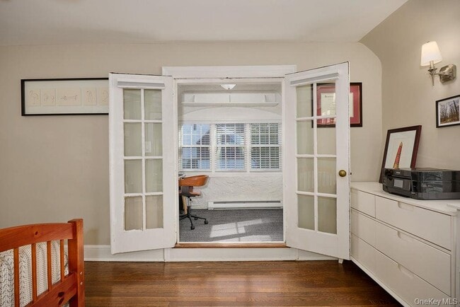 Building Photo - 4 Glenwolde Park