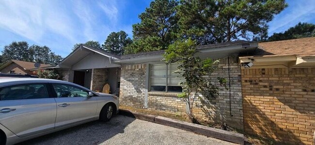 Building Photo - Charming 2-Bedroom Home for Rent – Comfortable & Convenient Living!