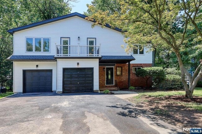 Building Photo - 74 Buff Rd