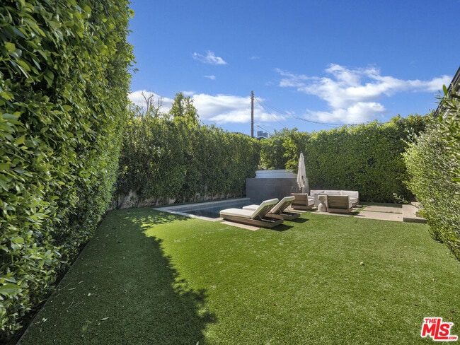 Building Photo - 13506 W Chandler Blvd