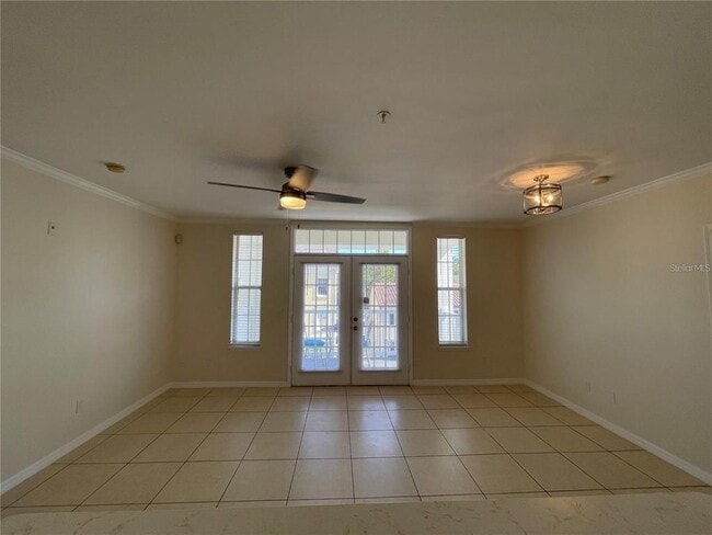 Building Photo - 1020 Siena Park Blvd W