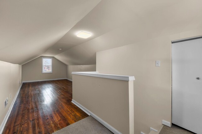 Building Photo - Charming home in Jackson, just minutes from Uptown!