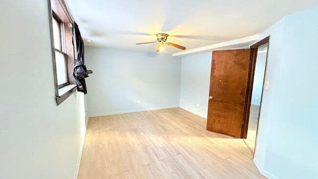 Building Photo - 15020 Woodlawn Ave