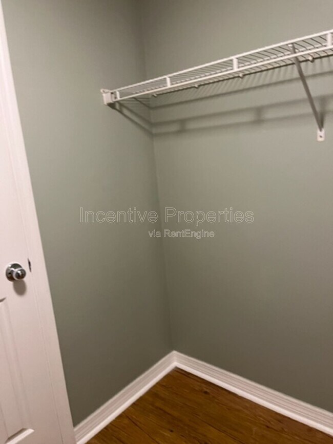 Building Photo - 1954 Conway Rd