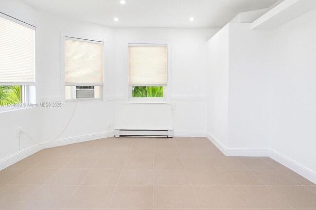 Primary Photo - 5807 SW 25th St