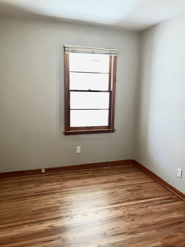 Building Photo - 24 Mathers Farm Rd