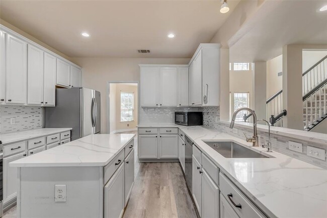 Building Photo - 12601 Duckcreek Ct