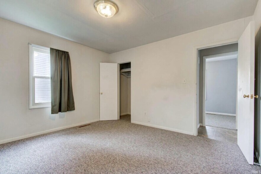 Building Photo - 538 Mill St