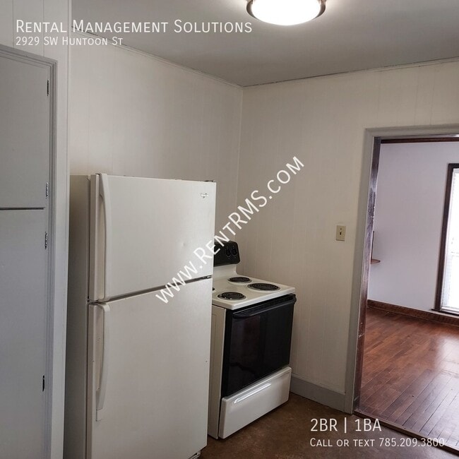Building Photo - 2929 SW Huntoon St