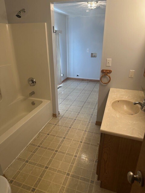 Building Photo - 131 Alameda Rd