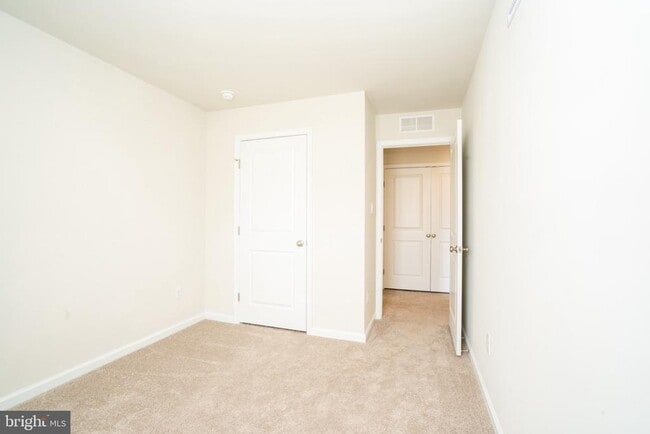 Building Photo - 172 Mazzeo Dr