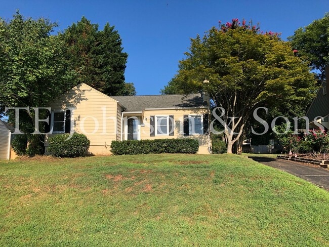 Primary Photo - 864 Fenimore St